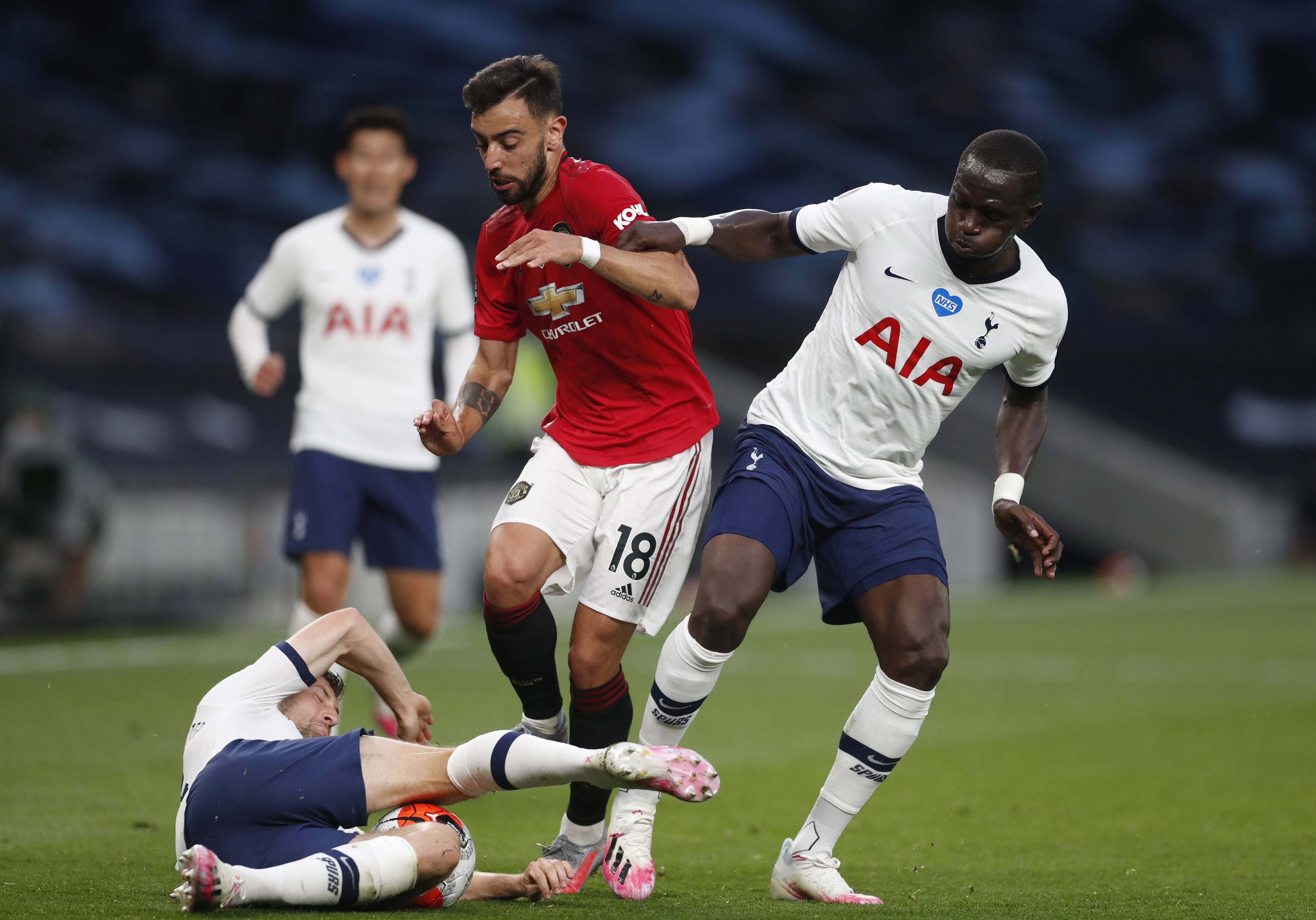 与其他俱乐 与其他俱乐